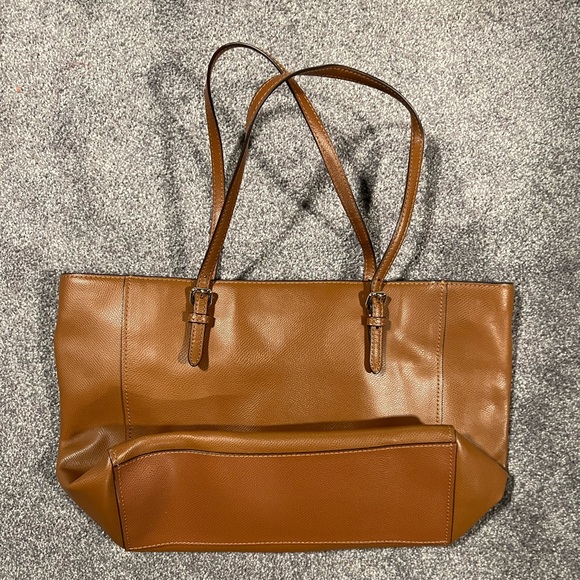 Coach Tan Leather Tote Purse - Excellent Condition! - Picture 4 of 6